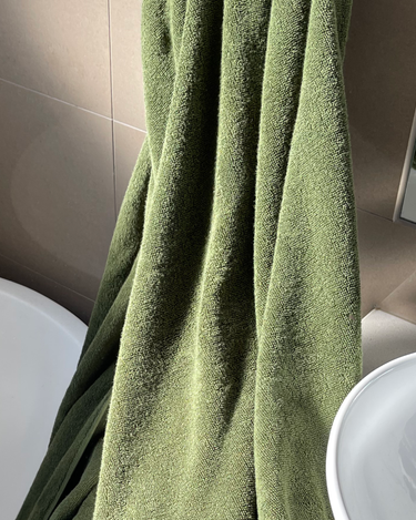 Plus size towel green 2 metres by 1 metre Amplefolk